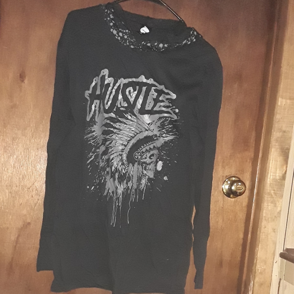 Long sleeve w/ hood